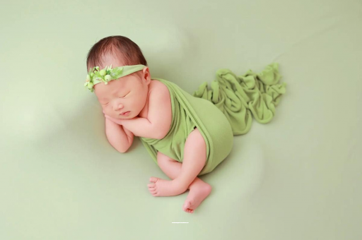 新安宝宝边吃边拉正常吗 新安宝宝边吃边拉正常吗